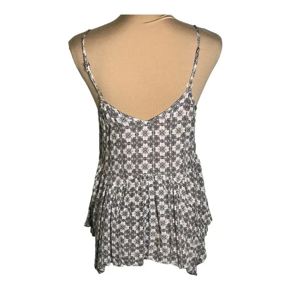 Rue‎ 21 Peplum Top - Picture 2 of 4